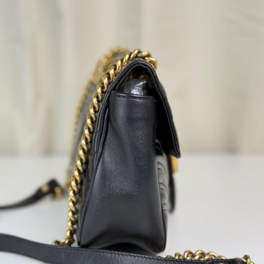 Gucci Black Leather Medium Marmont Shoulder Bag with Gold Hardware - Picture 4 of 9